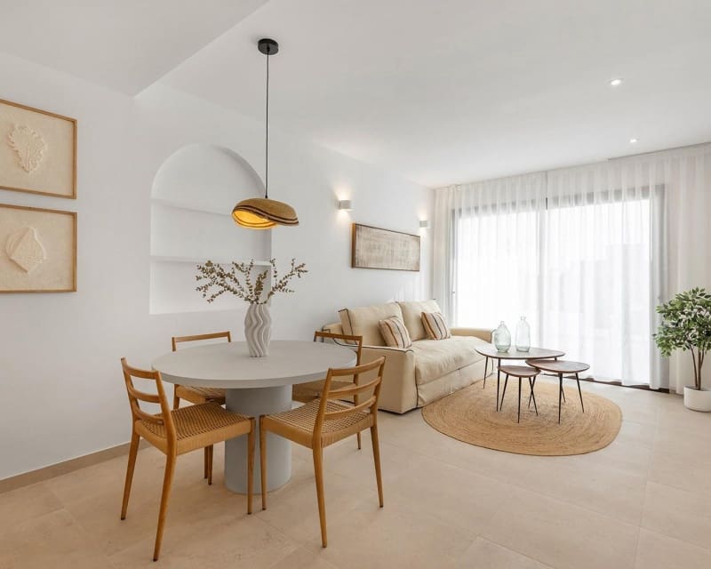 2 bedroom Apartment for sale in Los Alcazares with pool - € 279,900 (Ref: 9520683)