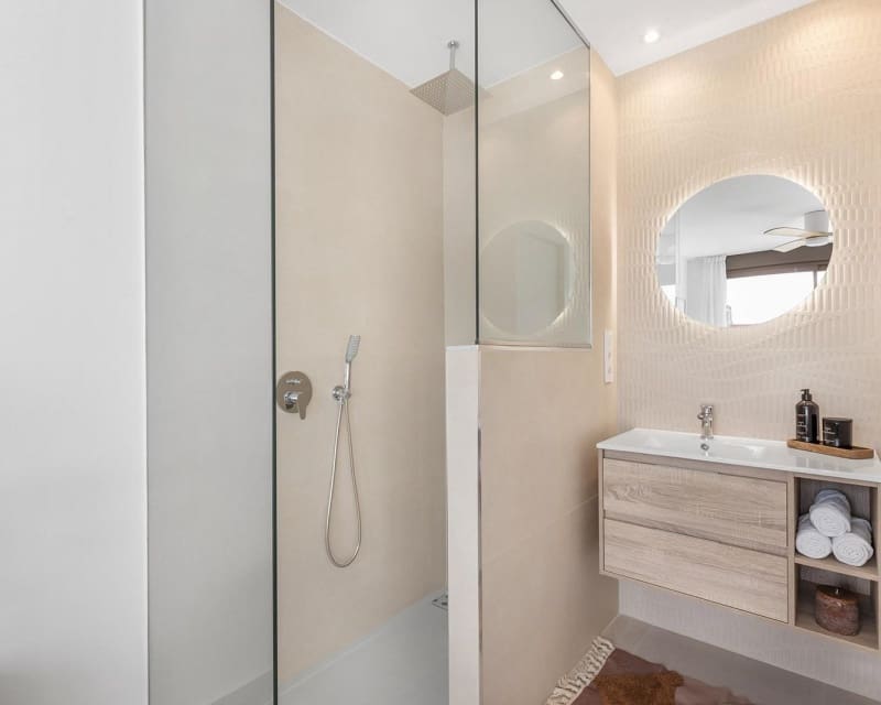 2 bedroom Apartment for sale in Los Alcazares with pool - € 279,900 (Ref: 9520683)