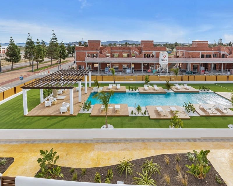 2 bedroom Apartment for sale in Los Alcazares with pool - € 279,900 (Ref: 9520683)