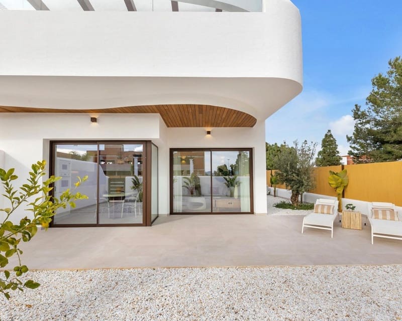 2 bedroom Apartment for sale in Los Alcazares with pool - € 299,900 (Ref: 9520685)