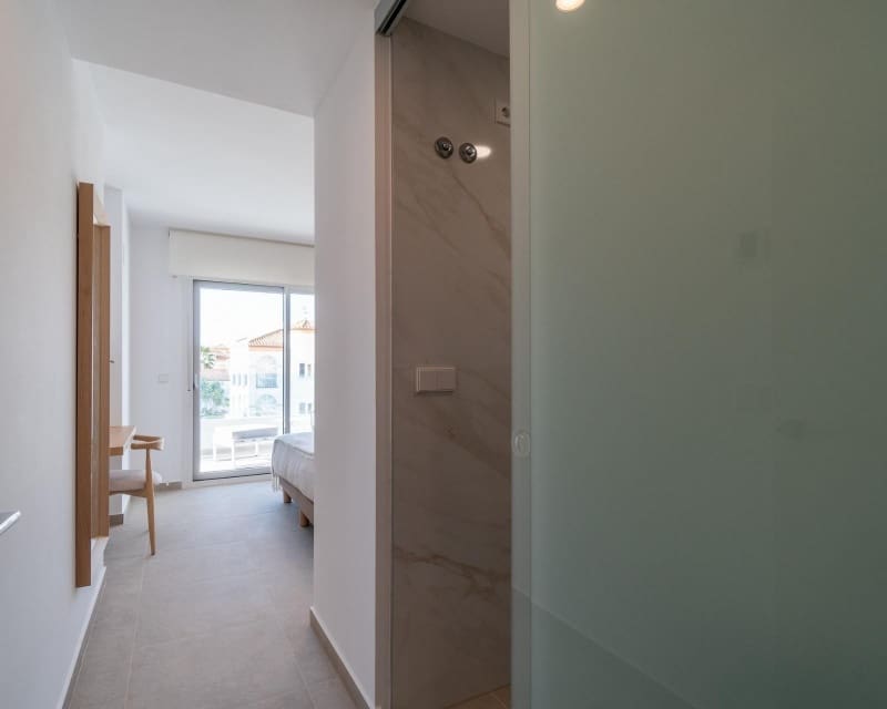 2 bedroom Apartment for sale in Playa Flamenca with pool - € 339,000 (Ref: 9555363)