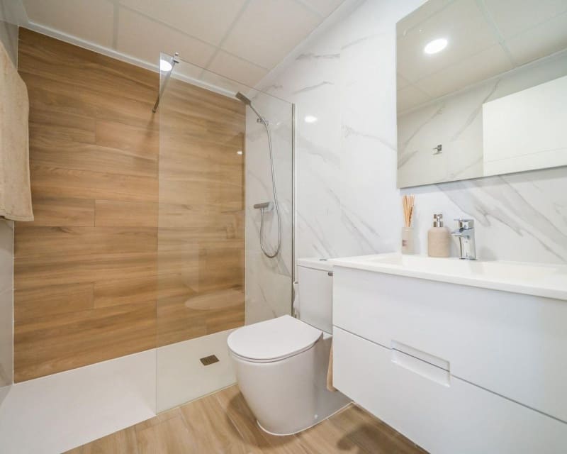 Apartamento de 3 habitaciones en San Miguel de Salinas en venta con piscina - 299.900 € (Ref: 9574044)