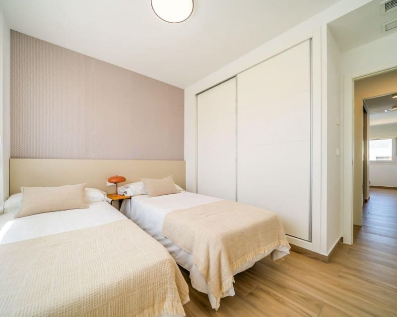 2 soveværelse Lejlighed til salg i San Miguel de Salinas med swimmingpool - € 269.900 (Ref: 9574045)