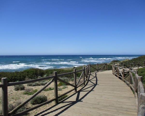 4 sovrum Lägenhet till salu i Cabopino - Artola, Marbella med pool - 1 250 000 € (Ref: 9585916)