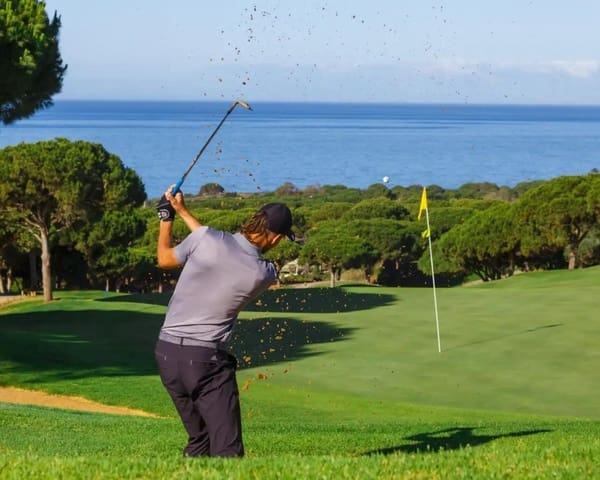 4 sovrum Lägenhet till salu i Cabopino - Artola, Marbella med pool - 1 250 000 € (Ref: 9585916)