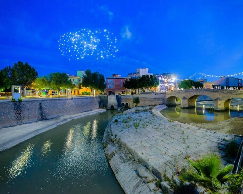 Chalet de 3 habitaciones en La Marquesa en venta con piscina - 480.000 € (Ref: 9626852)