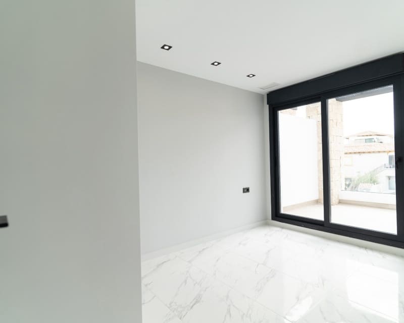 4 bedroom Villa for sale in Orihuela Costa with pool garage - € 699,900 (Ref: 9650801)