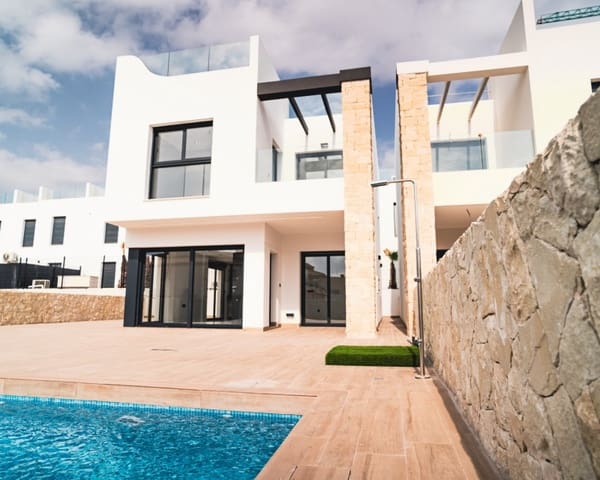 4 soverom Villa til salgs i Punta Prima, Orihuela med svømmebasseng garasje - € 699 900 (Ref: 9650801)