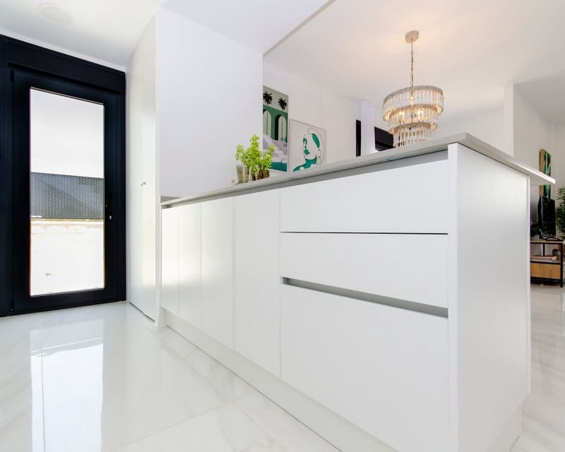 Chalet de 3 habitaciones en San Miguel de Salinas en venta con piscina garaje - 415.000 € (Ref: 9650805)