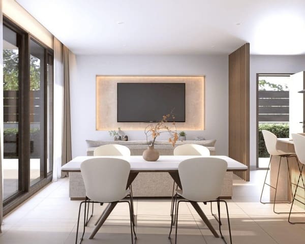 Chalet de 3 habitaciones en Pilar de la Horadada ciudad, Pilar de la Horadada en venta con piscina - 550.000 € (Ref: 9724973)