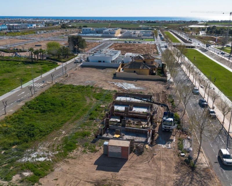 3 soverom Villa til salgs i Pilar de la Horadada med svømmebasseng - € 550 000 (Ref: 9724973)