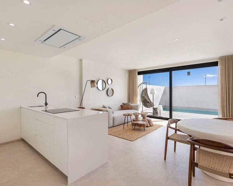 3 slaapkamer Villa te koop in Los Alcazares met zwembad - € 429.000 (Ref: 9733995)