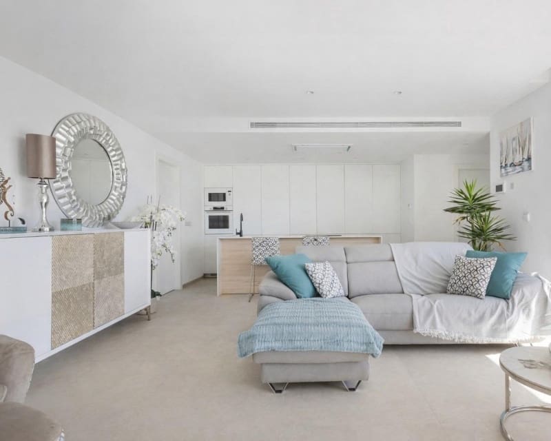 2 soveværelse Villa til salg i Los Alcazares med swimmingpool - € 439.000 (Ref: 9733996)