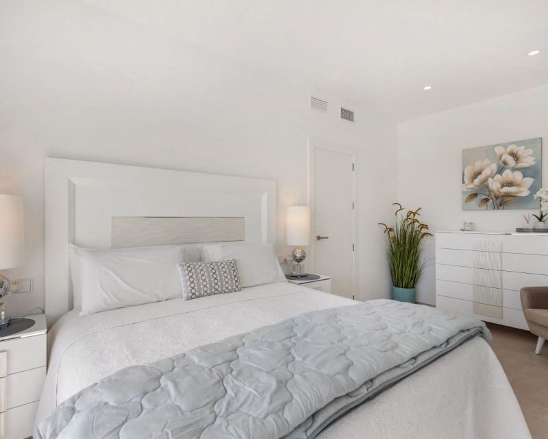 2 soveværelse Villa til salg i Los Alcazares med swimmingpool - € 439.000 (Ref: 9733996)