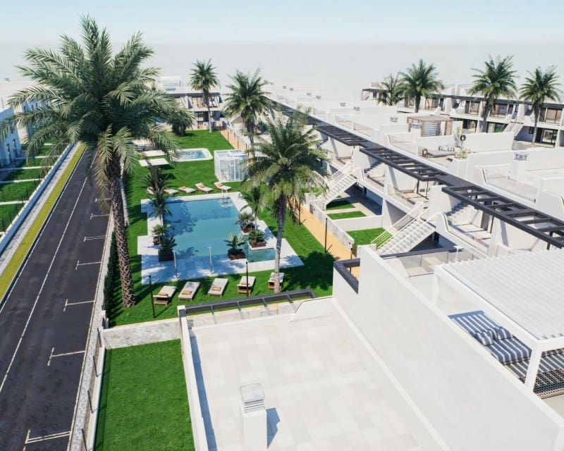 Bungalow de 3 habitaciones en Pilar de la Horadada en venta con piscina - 375.000 € (Ref: 9771981)