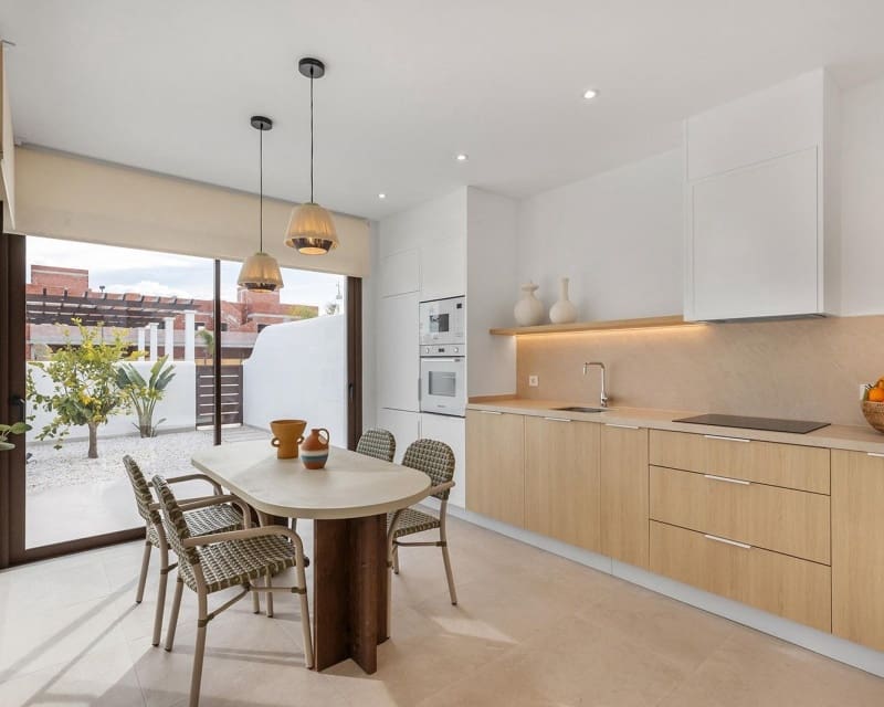 Apartamento de 3 habitaciones en Los Alcázares en venta con piscina - 309.900 € (Ref: 9802787)