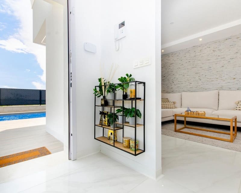 3 bedroom Villa for sale in San Miguel de Salinas with pool - € 395,000 (Ref: 9874371)