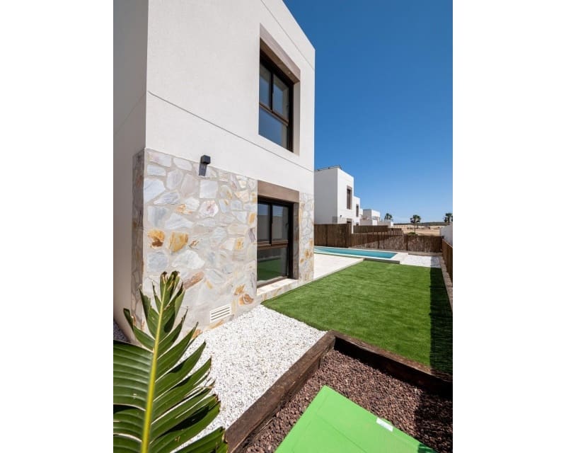 Chalet de 3 habitaciones en Algorfa en venta con piscina - 489.000 € (Ref: 9895539)