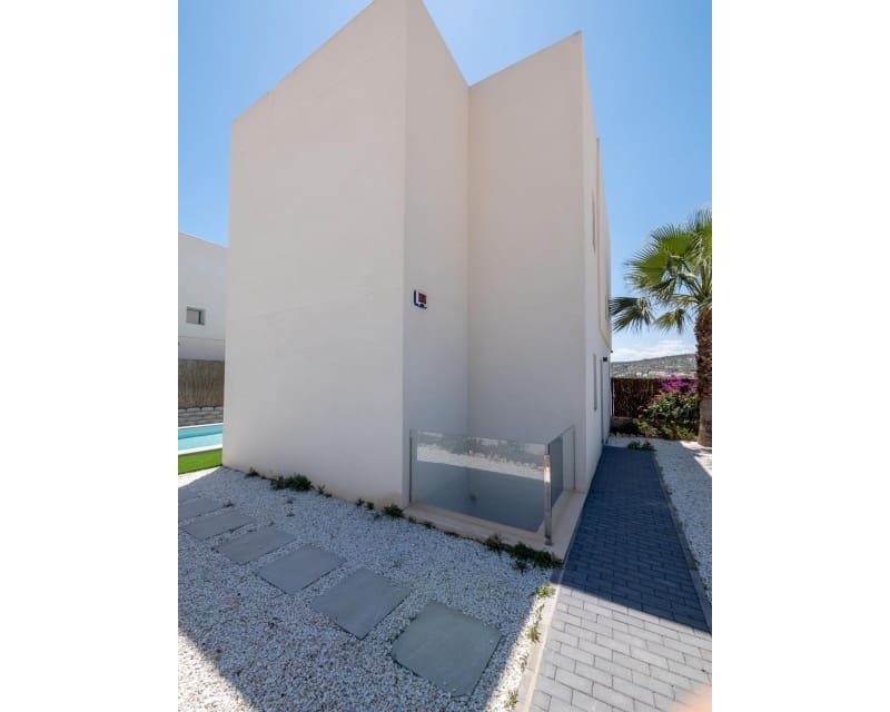 Chalet de 4 habitaciones en Algorfa en venta con piscina - 669.000 € (Ref: 9895540)