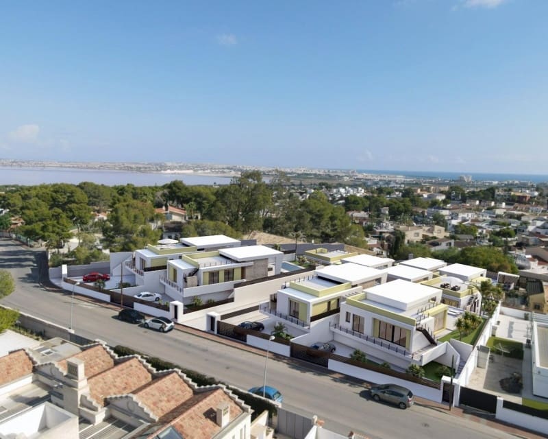 3 chambre Villa/Maison à vendre à Los Balcones avec piscine - 700 000 € (Ref: 9895545)