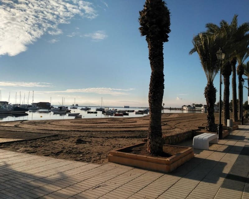 3 soveværelse Villa til salg i Los Alcazares med swimmingpool - € 739.900 (Ref: 9895549)