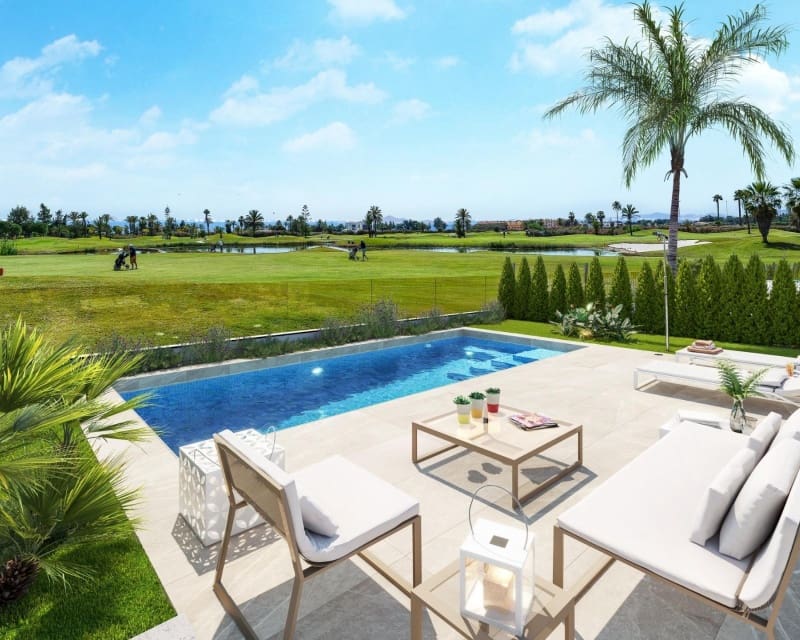 3 soveværelse Villa til salg i Los Alcazares med swimmingpool - € 550.000 (Ref: 9895552)