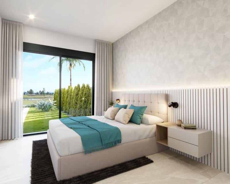 3 soveværelse Villa til salg i Los Alcazares med swimmingpool - € 550.000 (Ref: 9895552)