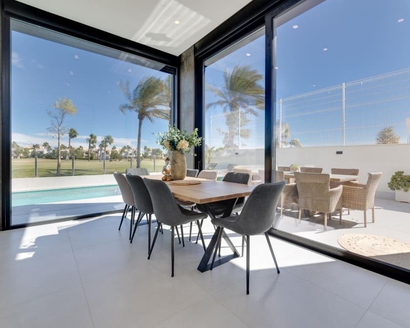 3 soveværelse Villa til salg i Pilar de la Horadada med swimmingpool garage - € 586.000 (Ref: 9926453)