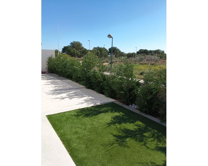 3 soveværelse Villa til salg i Pilar de la Horadada med swimmingpool garage - € 586.000 (Ref: 9926453)