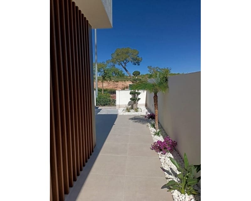 3 soveværelse Villa til salg i Pilar de la Horadada med swimmingpool garage - € 586.000 (Ref: 9926453)