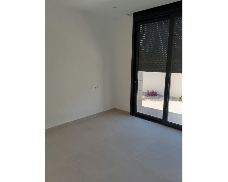 3 soveværelse Villa til salg i Pilar de la Horadada med swimmingpool garage - € 586.000 (Ref: 9926453)