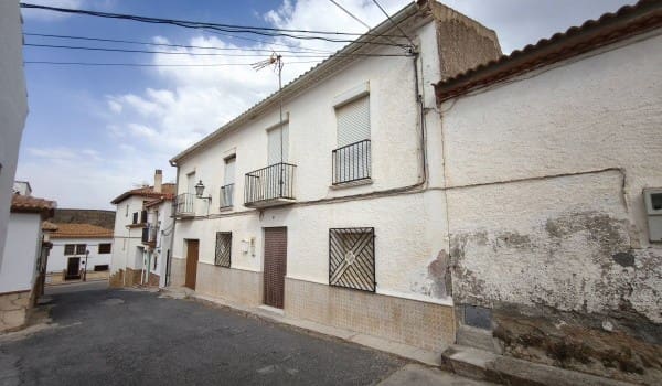 6 camera da letto Casa in vendita in Gor con garage - 141.000 € (Rif: 10007731)