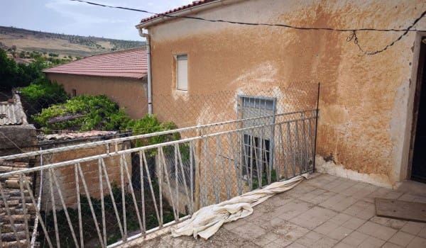 6 quarto Casa em Banda para venda em Gor com garagem - 141 000 € (Ref: 10007731)