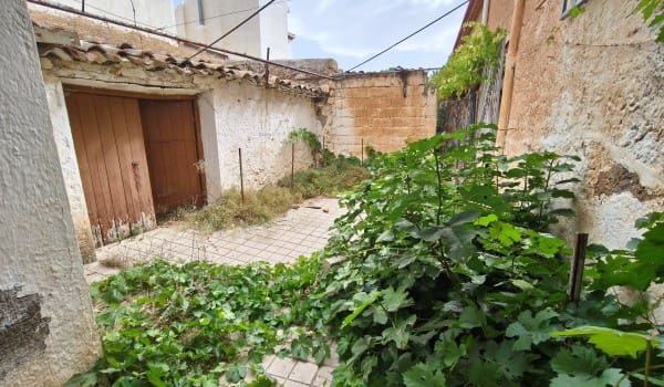 6 camera da letto Casa in vendita in Gor con garage - 141.000 € (Rif: 10007731)