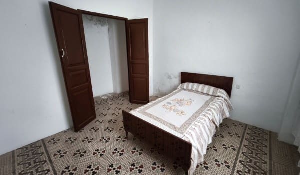 6 camera da letto Casa in vendita in Gor con garage - 141.000 € (Rif: 10007731)
