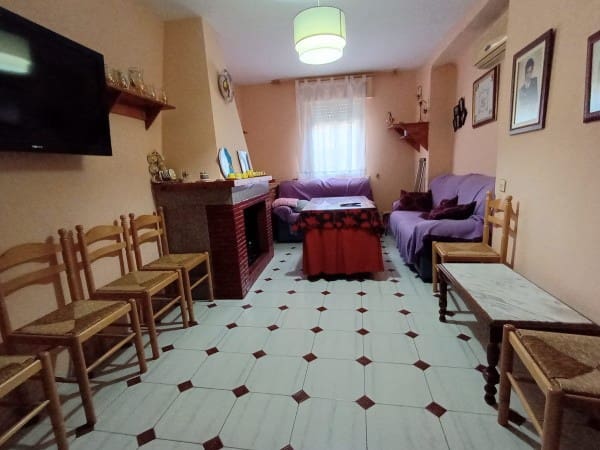 3 bedroom Townhouse for sale in Belerda, Quesada - € 66,000 (Ref: 10007732)