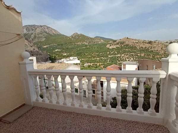 3 bedroom Townhouse for sale in Belerda, Quesada - € 66,000 (Ref: 10007732)