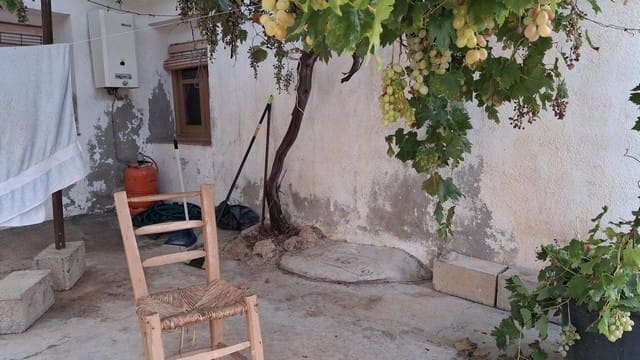 3 slaapkamer Huis te koop in Serón - € 36.000 (Ref: 10019214)
