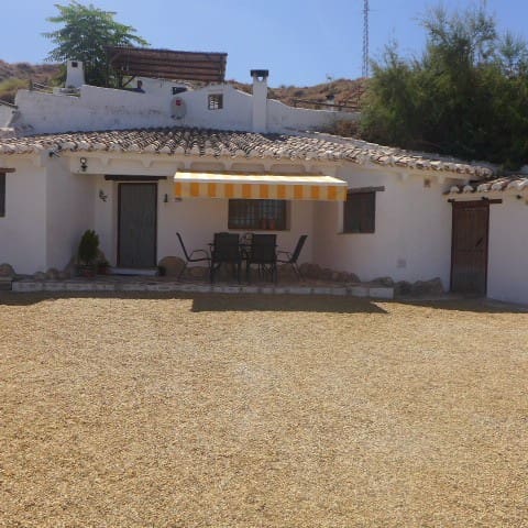 3 bedroom Cave House for sale in Galera with garage - € 114,000 (Ref: 10024585)