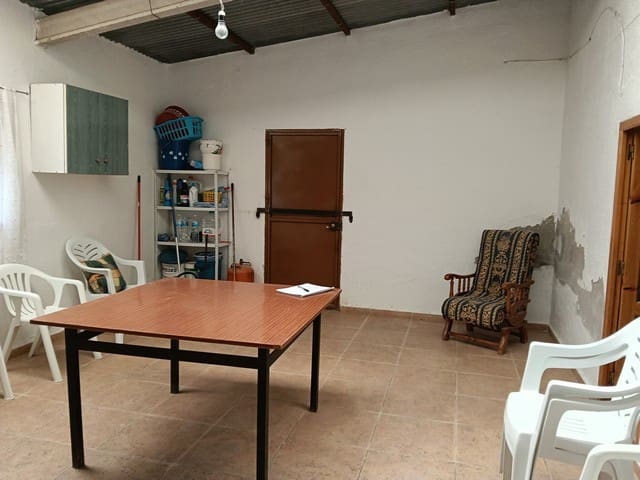 4 slaapkamer Finca/Landhuis te koop in Los Carriones, Castilléjar met garage - € 90.000 (Ref: 10034173)
