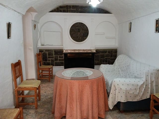 4 slaapkamer Finca/Landhuis te koop in Los Carriones met garage - € 90.000 (Ref: 10034173)