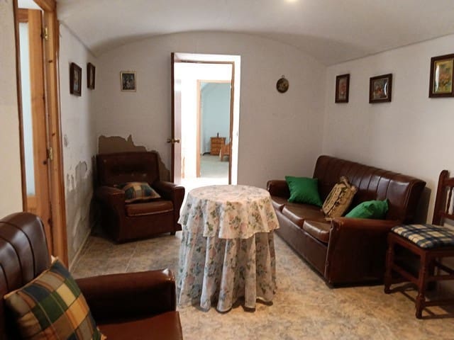 4 slaapkamer Finca/Landhuis te koop in Los Carriones, Castilléjar met garage - € 90.000 (Ref: 10034173)