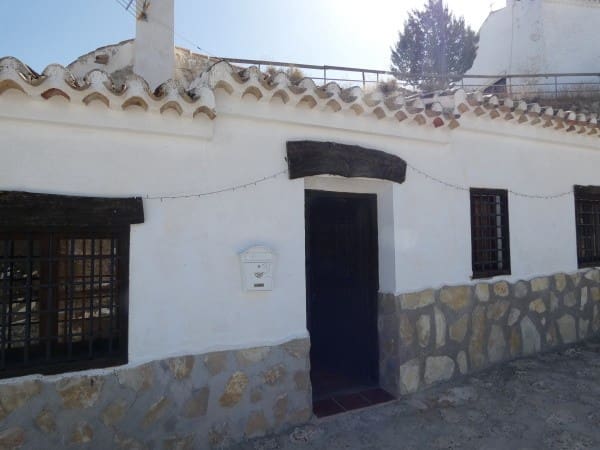 Cave House for sale in Galera - € 73,000 (Ref: 10035696)