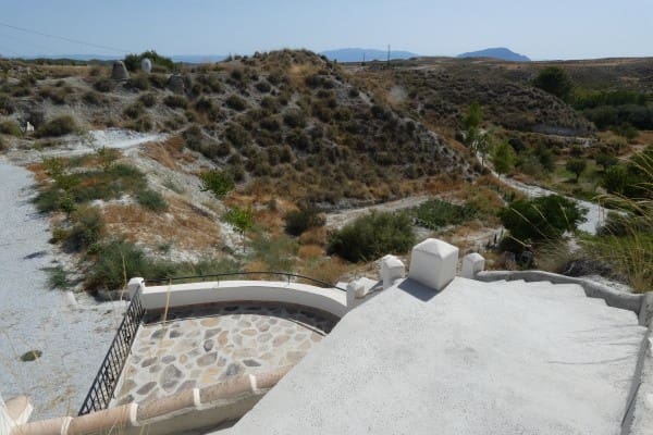 6 soverom Grottehus til salgs i Los Olivos, Castilléjar med garasje - € 257 500 (Ref: 10044391)