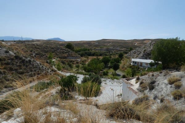 6 soverom Grottehus til salgs i Los Olivos, Castilléjar med garasje - € 257 500 (Ref: 10044391)
