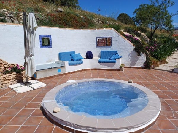 Chalet de 5 habitaciones en Huéscar en venta con piscina garaje - 275.000 € (Ref: 10054485)