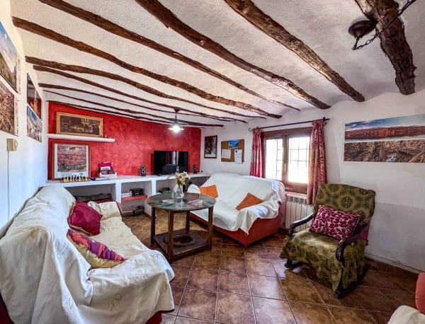 13 sypialnia Finka/Dom wiejski na sprzedaż w Freila z basenem garażem - 315 000 € (Ref: 10057341)