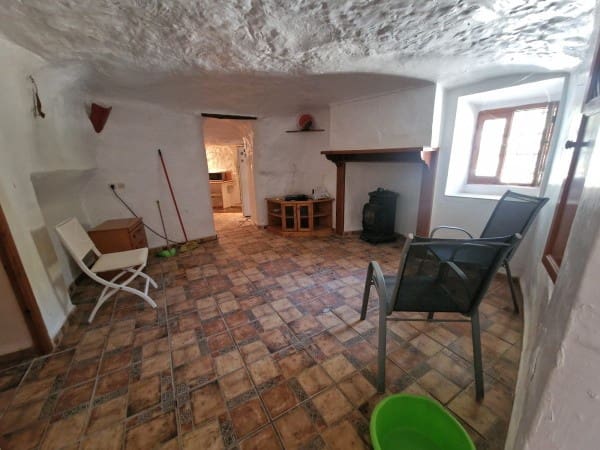 Casa Cueva de 4 habitaciones en Galera en venta con garaje - 90.000 € (Ref: 10057622)