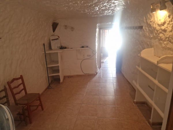 Casa Cueva de 4 habitaciones en Galera en venta con garaje - 90.000 € (Ref: 10057622)