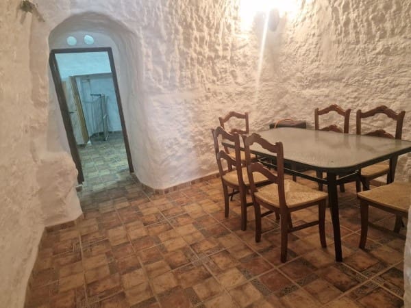 Casa Cueva de 4 habitaciones en Galera en venta con garaje - 90.000 € (Ref: 10057622)